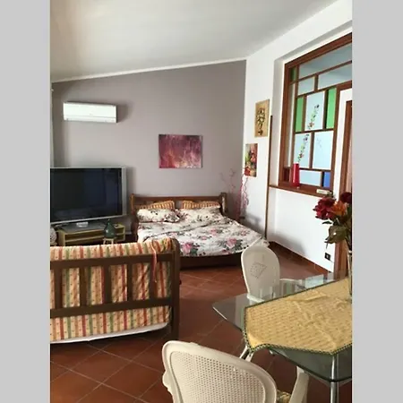 Attico Luminoso Apartment